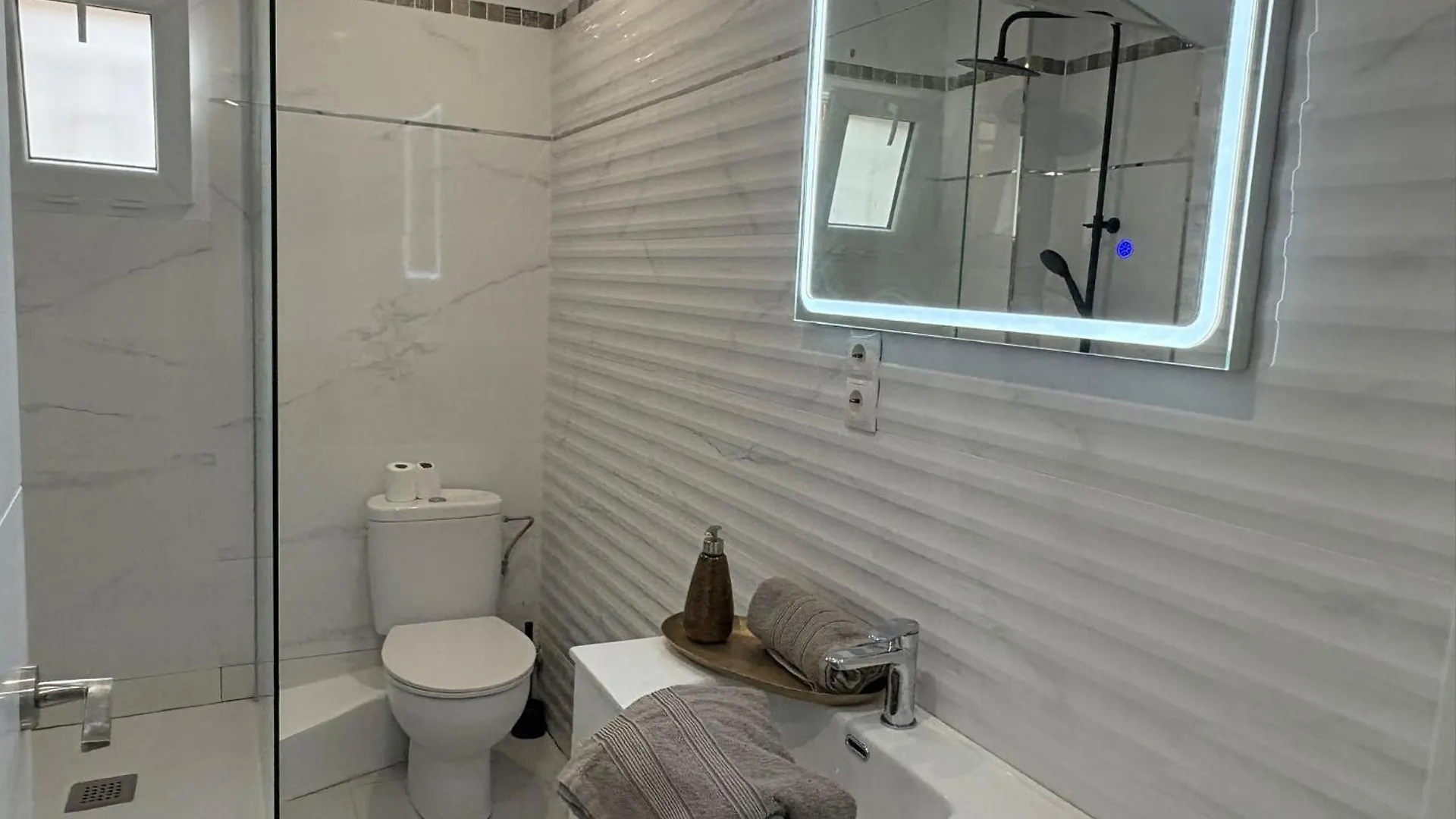 Felipe II Apartment Barcelona